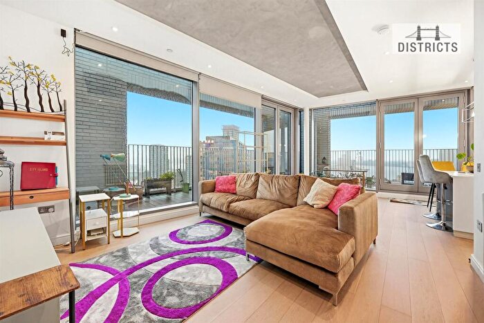 3 Bedroom Apartment To Rent In Duplex, Kent Building, City Island, E14