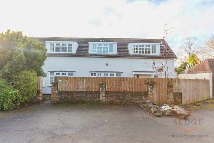 3 Bedroom Semi-Detached House To Rent In London Road, Spalding, PE11