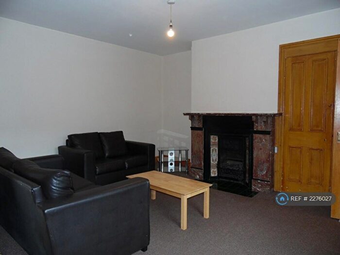 5 Bedroom Maisonette To Rent In Forsyth Road, Newcastle Upon Tyne, NE2