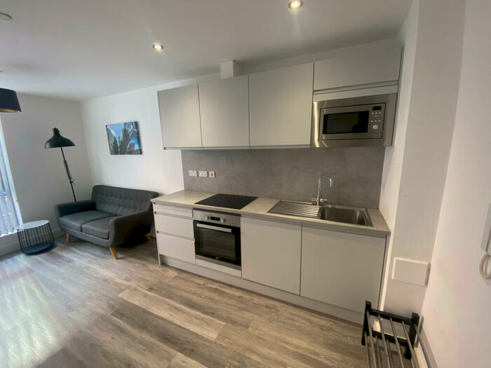 1 Bedroom Apartment To Rent In Henry Street, Sheffield, South Yorkshire, S3