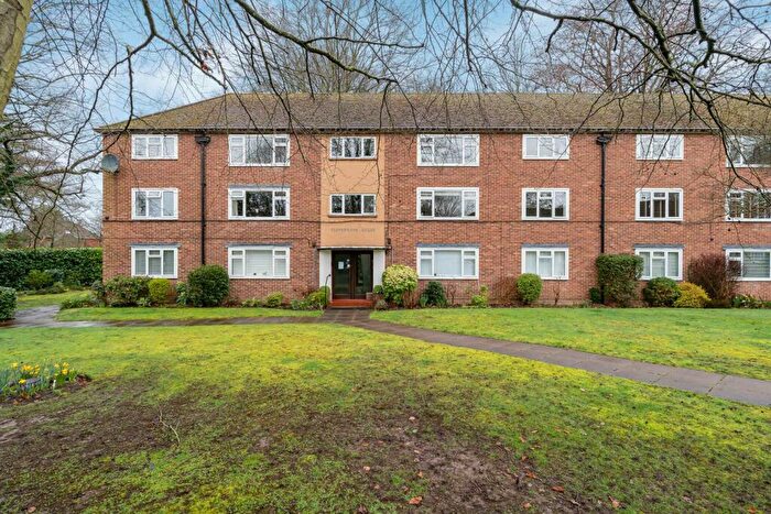 3 Bedroom Apartment For Sale In Christchurch Road, Virginia Water, Surrey, GU25