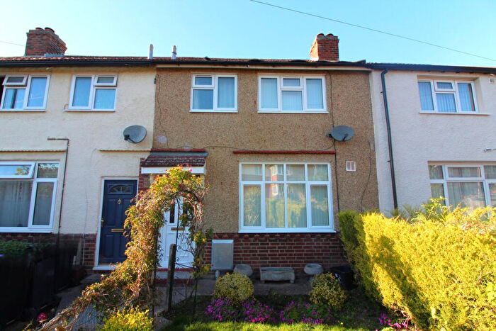 3 Bedroom Terraced House For Sale In Park Drive, Baldock, SG7