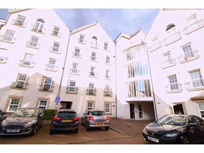 2 Bedroom Flat To Rent In Dalry Gait, Edinburgh, EH11