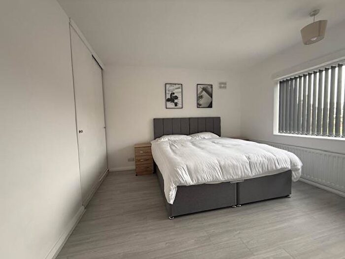 3 Bedroom Semi-Detached Bungalow To Rent In Glebe Road, Solihull, B91