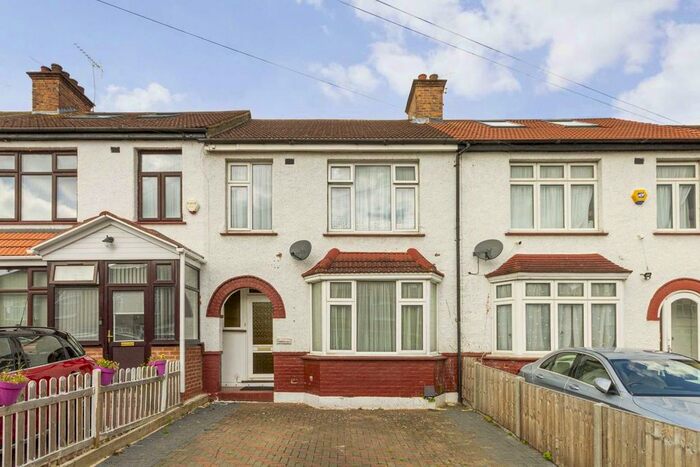 3 Bedroom Terraced House To Rent In Princes Avenue, Greenford, UB6