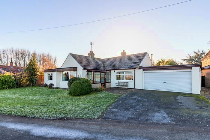 2 Bedroom Detached Bungalow For Sale In Humberside, Whitton, DN15