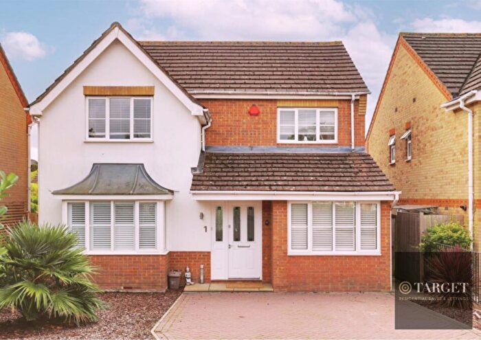 4 Bedroom Detached House To Rent In Markham Road, Cheshunt, EN7