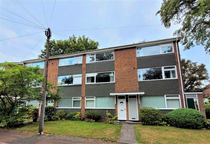 2 Bedroom Maisonette To Rent In Links View, Streetly, Sutton Coldfield, B74