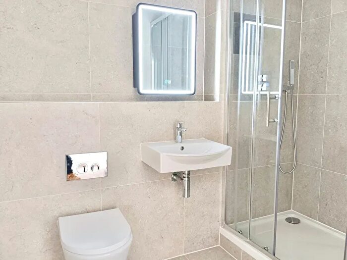 1 Bedroom Flat To Rent In Lyon Road, Harrow, HA1