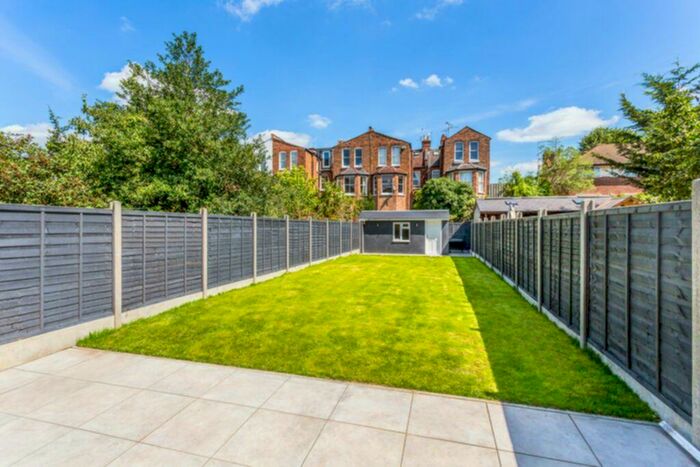 2 Bedroom Flat To Rent In Park Road, Crouch End, N8