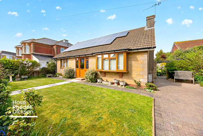 2 Bedroom Bungalow For Sale In St. Pauls Avenue, Shanklin, PO37