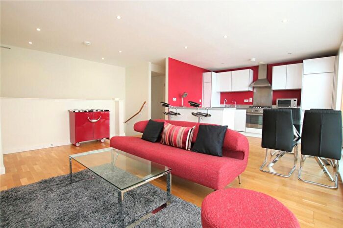 2 Bedroom Apartment To Rent In Halcyon, Chatham Place, Reading, Berkshire, RG1