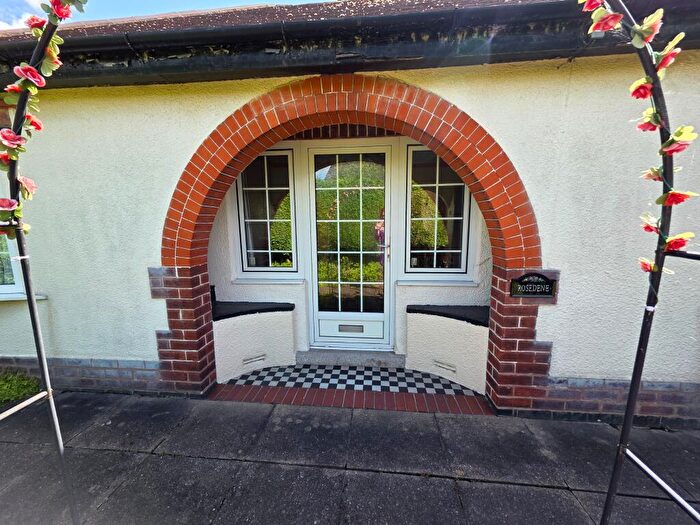 3 Bedroom Detached Bungalow For Sale In Division Street, Shirebrook, NG20