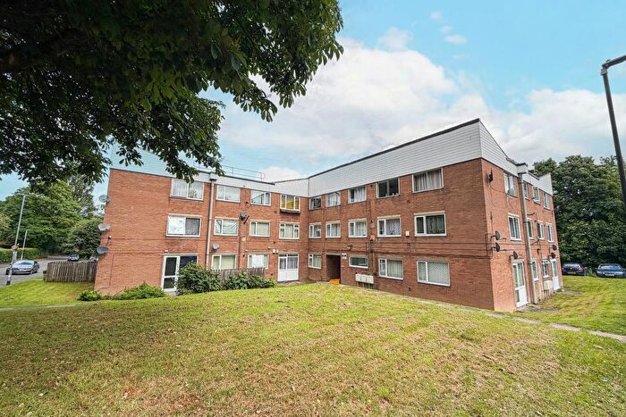 1 Bedroom Flat For Sale In Chapel House, Woodland Grove, Leeds, LS7