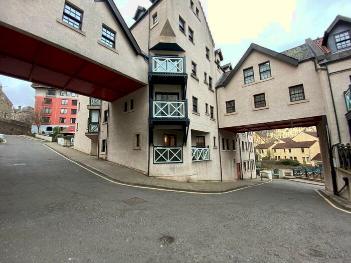 3 Bedroom Flat To Rent In Hawthornbank Lane, Dean Village, Edinburgh, EH4