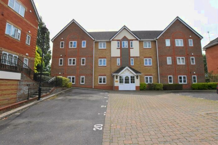 2 Bedroom Flat To Rent In Tamesis Place, RG4