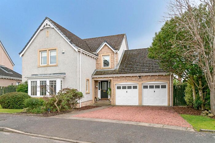 4 Bedroom Detached House For Sale In Logan Road, Torryburn, Dunfermline, KY12