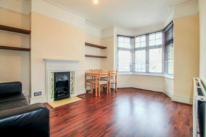 2 Bedroom Flat To Rent In Byron Road, Harrow Weald, Harrow, HA3