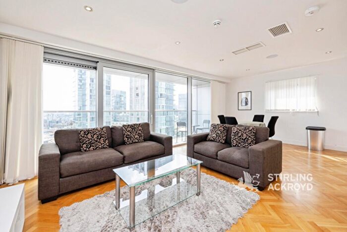 2 Bedroom Apartment To Rent In Commercial Road, Aldgate East, London, E1