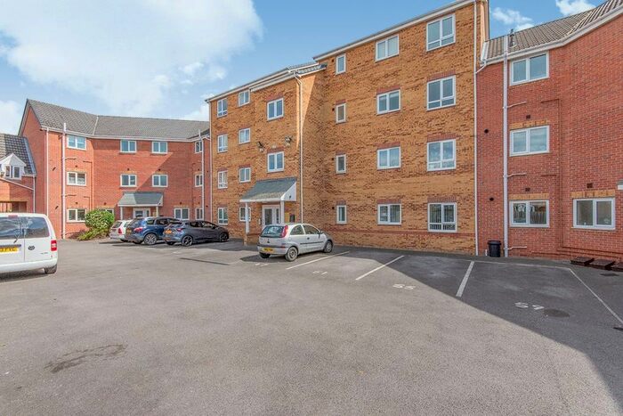 2 Bedroom Flat To Rent In Wakelam Drive, Armthorpe, Doncaster, South Yorkshire, DN3