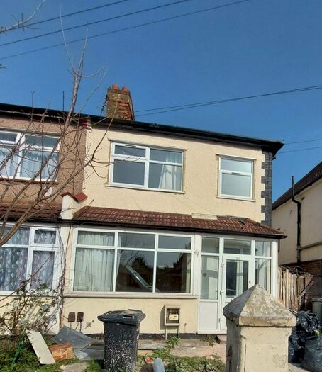 3 Bedroom End Of Terrace House To Rent In Ilford, Essex, IG1