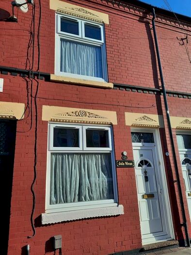 3 Bedroom Terraced House To Rent In Buller Road, Leicester, LE4