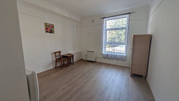 1 Bedroom Flat To Rent In Cranbury Place, Southampton, SO14