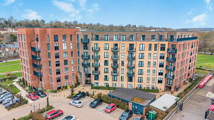 2 Bedroom Apartment To Rent In The Foundry, Dacourm Way, Hemel Hempstead, HP1
