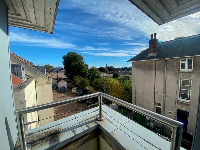 2 Bedroom Flat To Rent In Hampton Road, Redland, Bristol, BS6