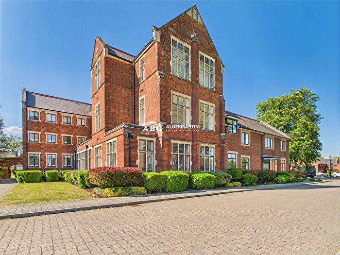 2 Bedroom Flat For Sale In King Edward Place, Bushey, WD23