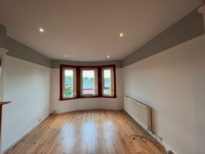 2 Bedroom Flat To Rent In Thorn Brae, Johnstone, Renfrewshire, PA5