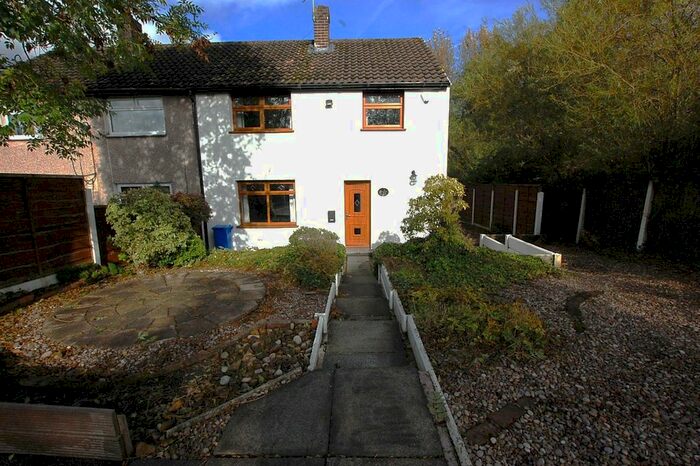 3 Bedroom Semi-Detached House To Rent In Platting Grove, Ashton-Under-Lyne, Greater Manchester, OL7