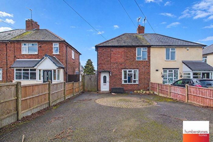 3 Bedroom Semi Detached House For Sale In Ridgefield Road, Halesowen, B62