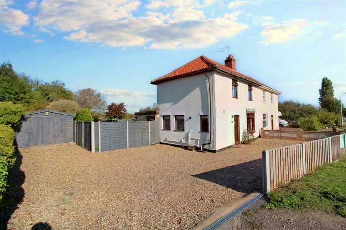 3 Bedroom Semi-Detached House For Sale In London Road, Wrentham, Beccles, Suffolk, NR34