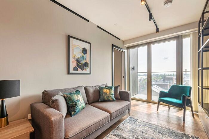 1 Bedroom Flat To Rent In Hewett Street, Shoreditch, EC2A
