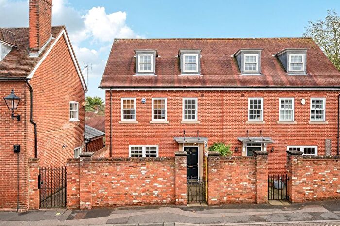 4 Bedroom Semi-detached House For Sale In High Street, West Malling, ME19
