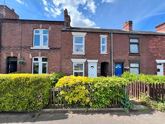 3 Bedroom Terraced House For Sale In Heath Road, Burton-On-Trent, DE15