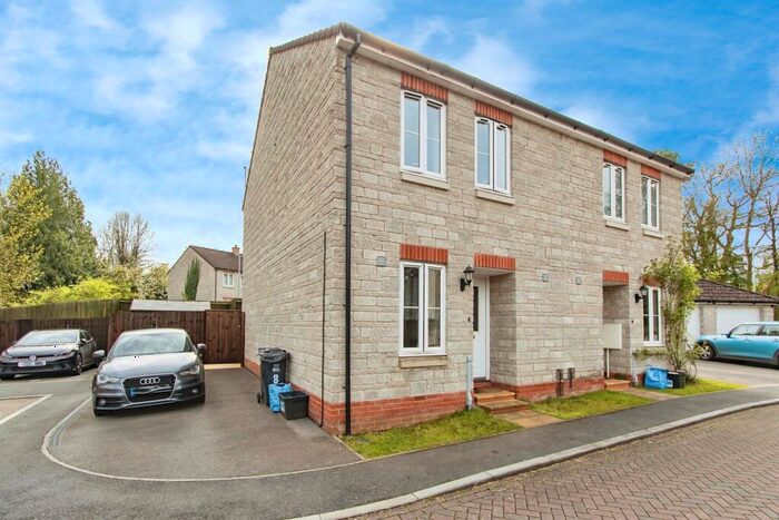 2 Bedroom Semi-Detached House For Sale In Sparkford Road, Sparkford, Yeovil, BA22