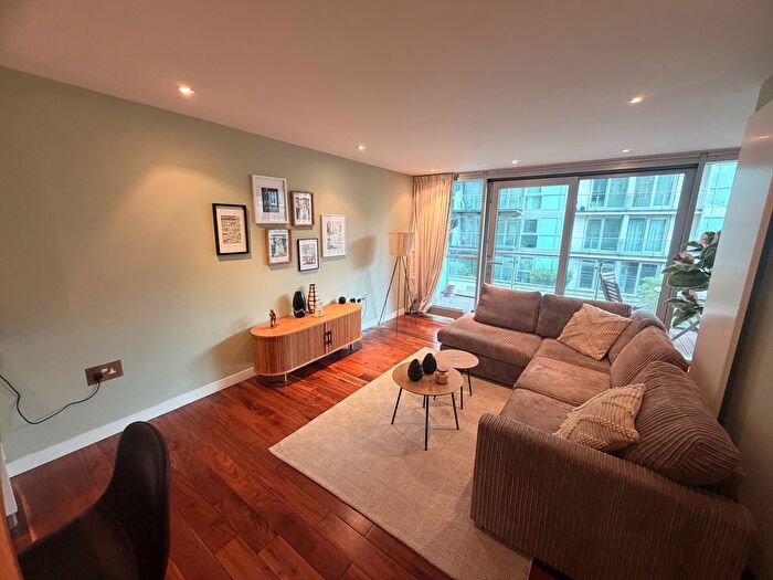 1 Bedroom Studio To Rent In Clowes Street, Salford, M3