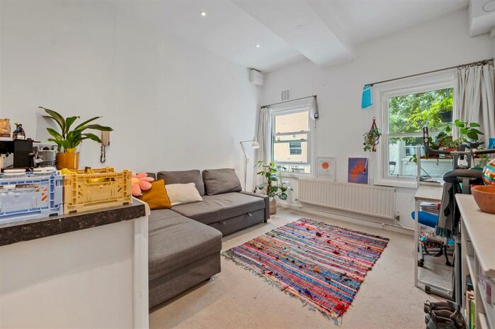 1 Bedroom Flat To Rent In Mildmay Grove North, N1