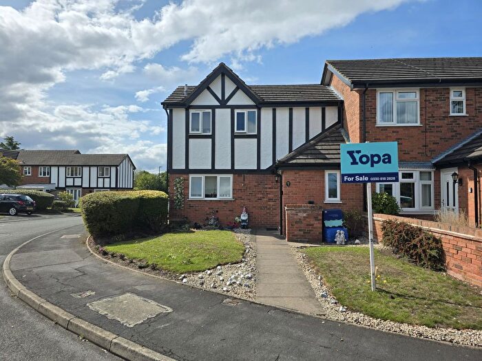 2 Bedroom Detached House For Sale In Hargreave Close, Sutton Coldfield, B76