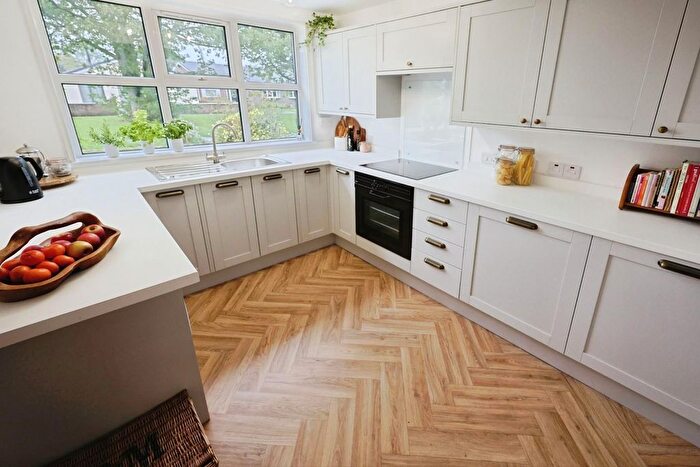 3 Bedroom Detached Bungalow For Sale In Eskdale Gardens, Shildon, DL4
