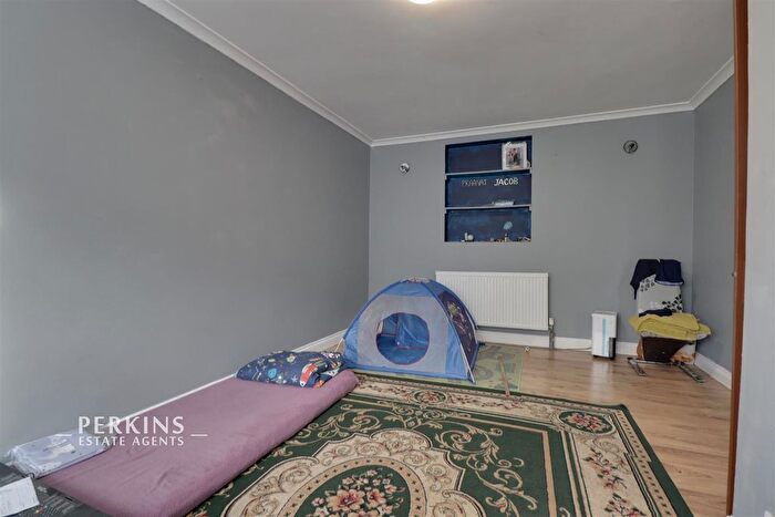 3 Bedroom Terraced House To Rent In Wembley, HA0