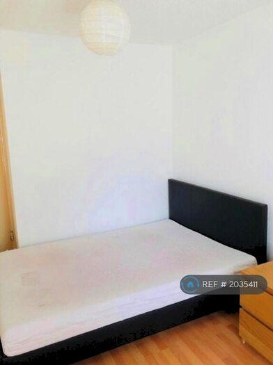 2 Bedroom Flat To Rent In The Limes, Woolwich, London, SE18