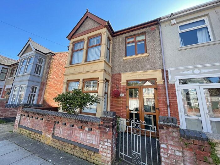 4 Bedroom Semi-Detached House To Rent In Amberley Road, Portsmouth, PO2