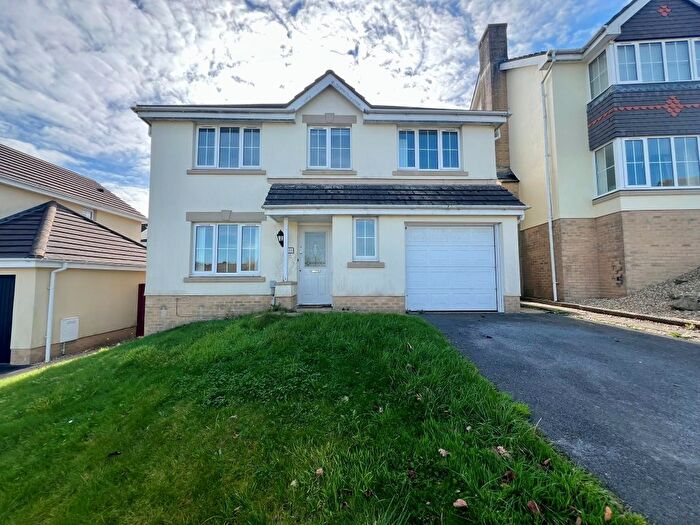4 Bedroom Detached House To Rent In Maes Y Wennol, Carmarthen, Carmarthenshire, SA31