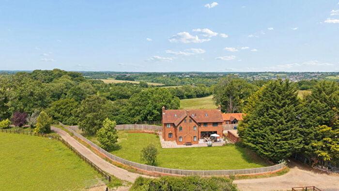 6 Bedroom Link Detached House For Sale In Fullers Hill, Hyde Heath, Amersham, HP6