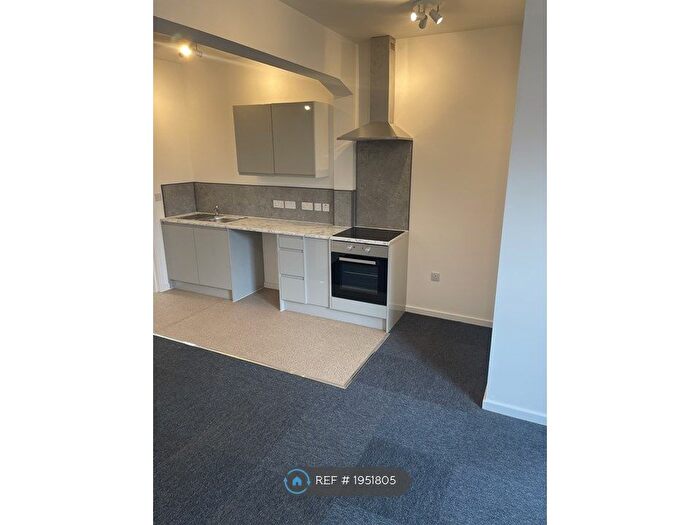 Studio To Rent In Peter Street, Yeovil, BA20