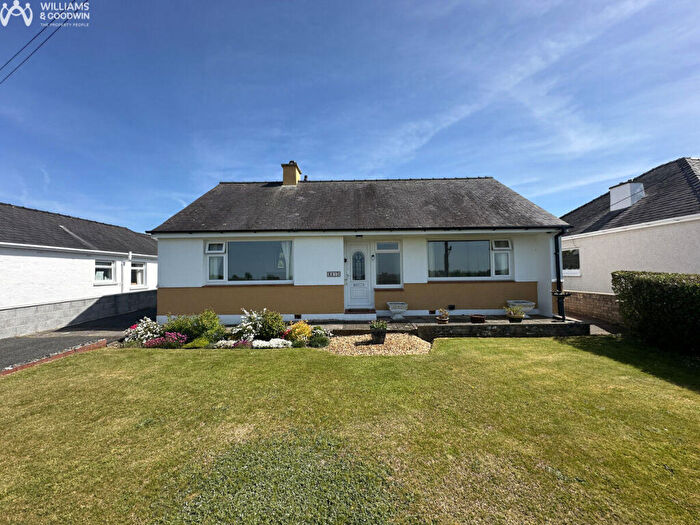 3 Bedroom Detached Bungalow For Sale In Cae Garw Road, Rhosbodrual Nr Caernarfon, Gwynedd, LL55