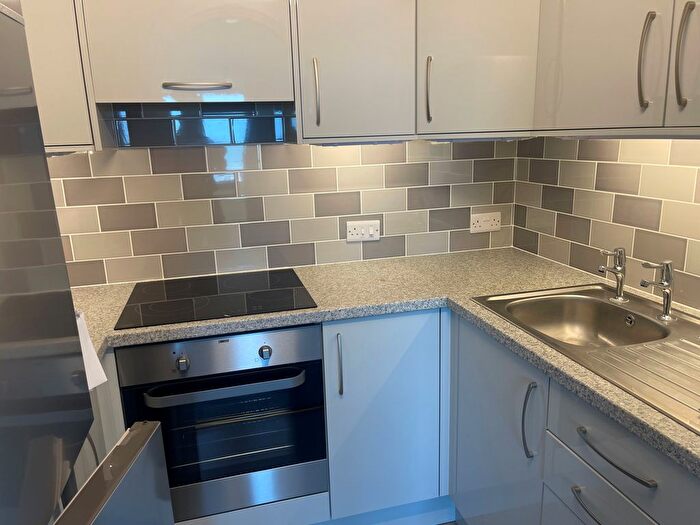 1 Bedroom Flat To Rent In Marine Parade, Seaford, BN25